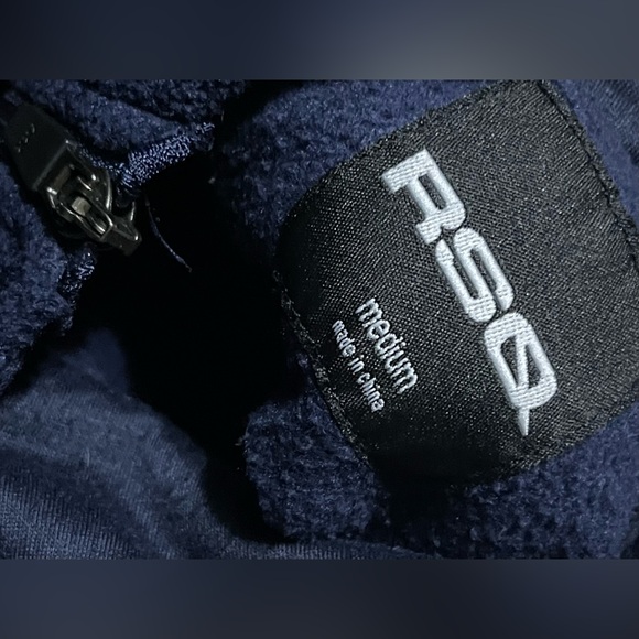 RSQ Men's Hooded Fleece Sweater - Picture 3 of 4